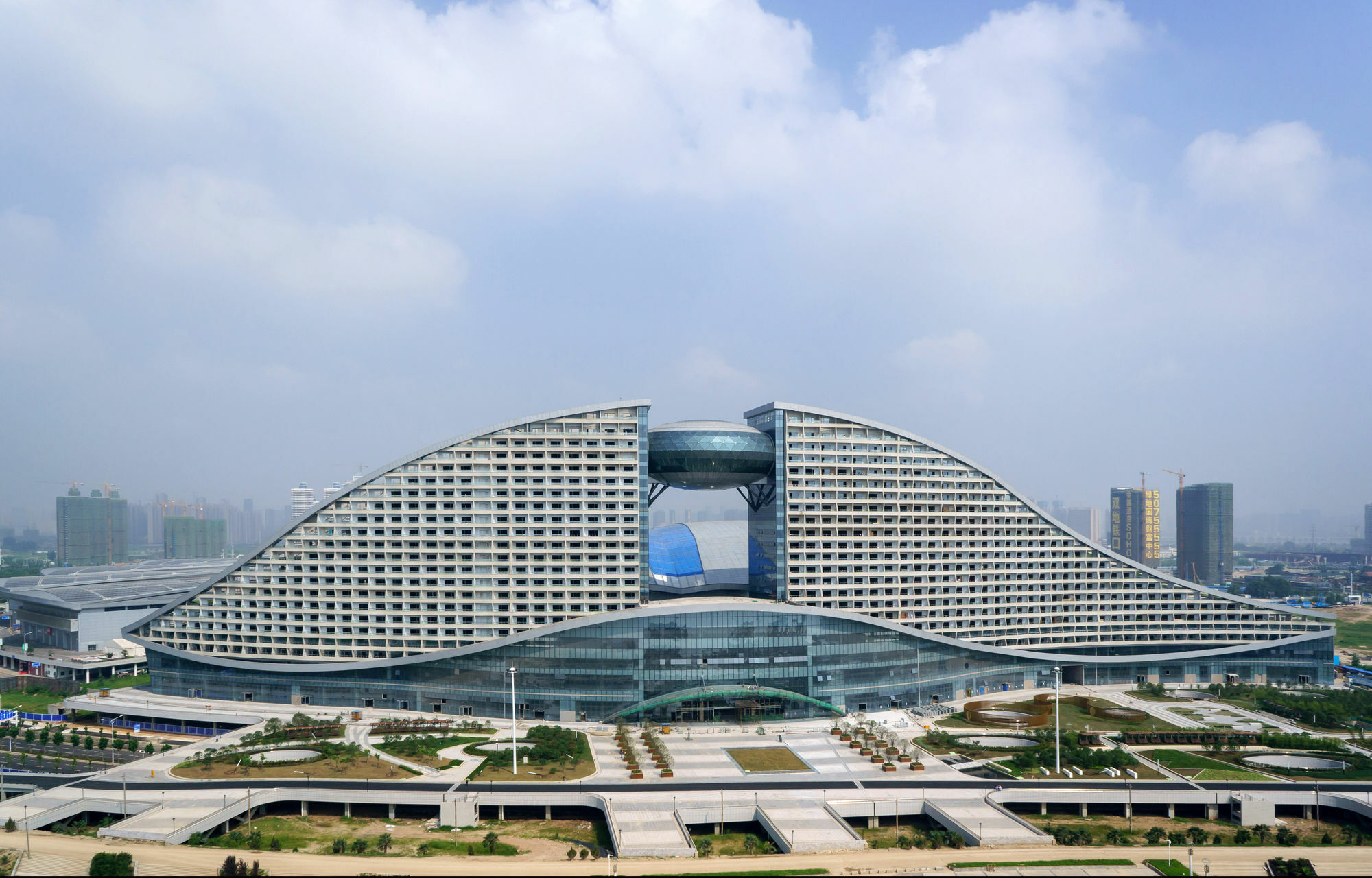 Intercontinental Wuhan By Ihg - Yangtze River View Εξωτερικό φωτογραφία